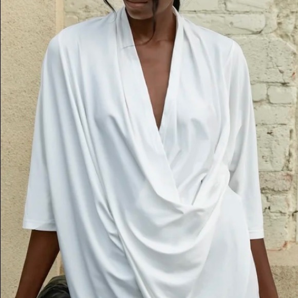 Cotton blend half sleeve deep Vneck solid blouse - Picture 5 of 7